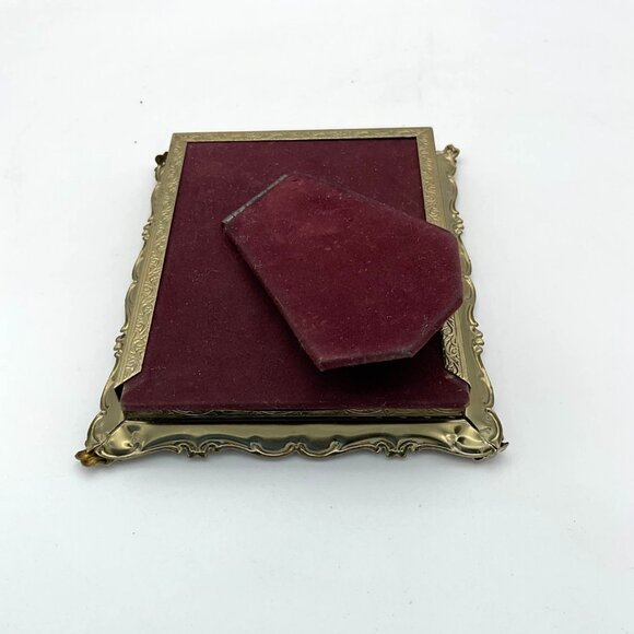 Scroll Edge Cream and Gold Tone Easel Back VTG 50s Easel Back Photo Frame 4 X 5 - Picture 4 of 5